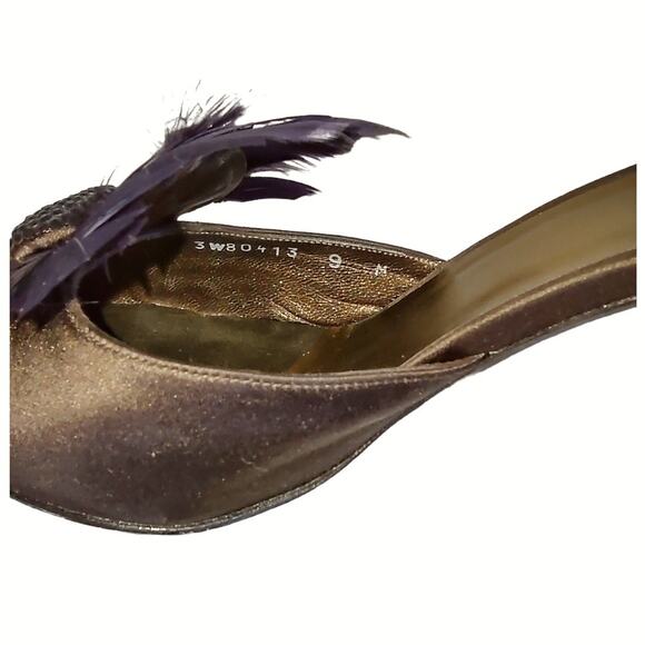 Stuart Weitzman Brown Satin Mule Heels Size 9 Pointy Toes Embellished Feathers - Picture 11 of 12